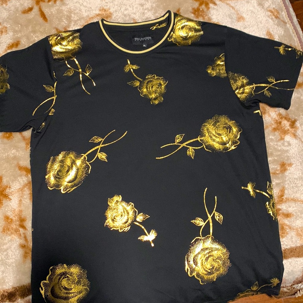Selling Black And Gold Roses Shirt From Drill Company Size XL